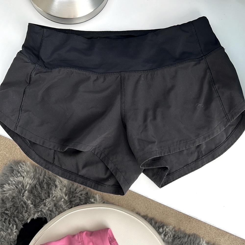 COPY - lulu lemon black speed up shorts
